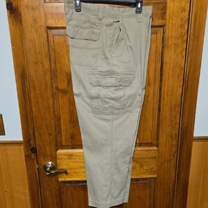 RedHead Tan Cargo Pants with Multiple Pockets